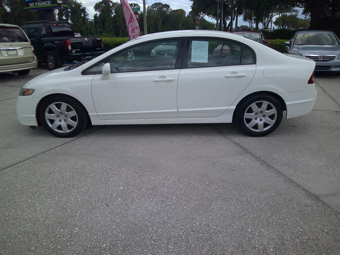 2011 WHITE HONDA CIVIC LX (2HGFA1F53BH) , located at 390 Hansen Avenue, Orange Park, FL, 32065, (904) 276-7933, 30.130497, -81.787529 - Photo#4